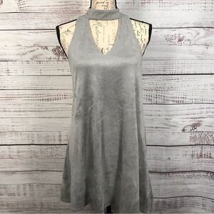 Olivaceous faux Suede gray v-neck sleeveless size small midi‎ dress